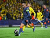 التعادل 1-1 يحسم الشوط الأول من مباراة بودو جليمت ضد الإنتر.. فيديو