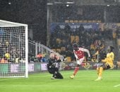 وولفرهامبتون ضد أرسنال.. الجانرز يتفوق برأسية ساكا فى الشوط الأول.. فيديو