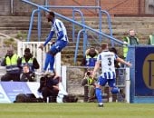 مهاجم «درجة خامسة» يقتحم تاريخ كرة القدم بعد واقعة نادرة.. فيديو