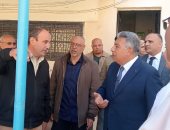 محافظ الدقهلية يتفقد عيادة ابن لقمان للتأمين الصحي لمتابعة انتظام الخدمة