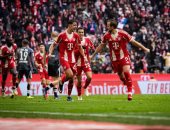 البايرن ضد آينتراخت فرانكفورت.. البافارى يتفوق بثنائية فى الشوط الأول