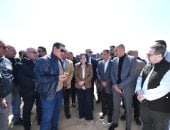 وزيرة الإسكان تتفقد منطقة الرابية بمدينة الشروق لمتابعة الموقف التنفيذى لأعمال المرافق