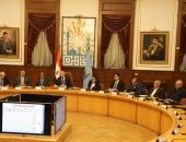 ​محافظ القاهرة يشدد على سرعة إنجاز ملفات التصالح وتراخيص المحال بالأحياء