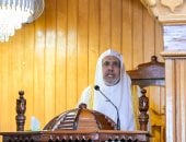 د.العيسى يخطب ويؤمّ المصلين في الجامع الكبير في رواندا