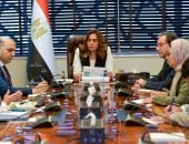 وزيرة البيئة: وضع عقوبات رادعة للحد من استخدام الأكياس البلاستيكية