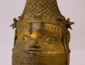 جامعة كامبريدج تعيد 116 قطعة أثرية من بنين إلى نيجيريا