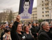 آلاف المتظاهرين يغمرون شوارع ليون الفرنسية تنديداً بمقتل ناشط شاب