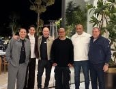 حسام حسن ينشر صورة مع عمرو دياب فى حفل سحور