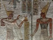 مقابر ملوك وملكات مصر القديمة تبهر سياح العالم