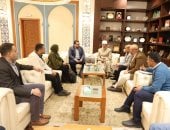 + يبحث آليات تنفيذ «نموذج الفتوى الذكي» لتعزيز توظيف الذكاء الاصطناعي في الإفتاء