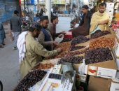 رمضان فى باكستان.. تمور وعصائر وموائد رحمن