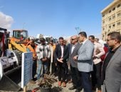 محافظ السويس يشهد إصطفاف معدات الأحياء ويوجه بتدريب السائقين والفنيين