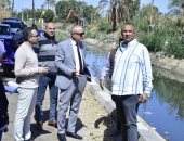 محافظ الأقصر يتفقد أعمال تطهير ترع السمان والبسوس ويوجه بالمتابعة اليومية