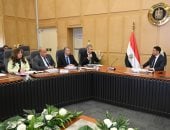 أيمن العشرى: المرحلة المقبلة تتطلب تمكين المشروعات الصغيرة ومتناهية الصغر