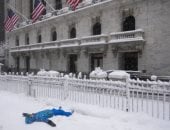 عاصفة ثلجية تضرب شمال شرق الولايات المتحدة
