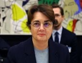 ماكرون يقبل استقالة مديرة اللوفر بعد أشهر من سرقة المتحف