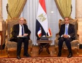 وزير الخارجية يحذر من مخاطر استمرار سياسات إسرائيل التصعيدية على أمن المنطقة