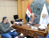 رئيس جامعة المنصورة: 13 مركزا طبيا يستقبل 2 مليون مريض سنويا.. الدكتور شريف خاطر: لدينا علماء كبار فى الطب مثل الدكتور غنيم والدكتور محمد عبد الوهاب.. استطعنا الحصول على توسعة لمستشفى الطوارئ