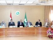 محافظ الشرقية يوجه بتكثيف الرقابة على الأسواق وحملات النظافة والتجميل