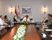 محافظ جنوب سيناء يعقد اجتماعًا لعرض موقف منظومة مياه الشرب والصرف الصحى