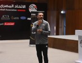 تامر درى محاضراً لمعسكر حكام نخبة أفريقيا بالقاهرة