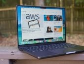 ماك بوك بشاشة لمس وواجهة ديناميكية.. آبل تستعد لقفزة جديدة فى 2026