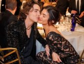 كايلى جينر تكسر قواعد الخصوصية وتسمح لـ تيموثي شالاميه بلقاء جراح التجميل الخاص