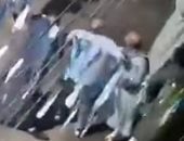 أمن قنا يفحص فيديو متداول لتعدى أشخاص على آخر أمام مسجد