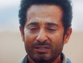 مسلسل إفراج الحلقة العاشرة.. عمرو سعد ينهار من البكاء فى المقابر وينقذ تارا عماد