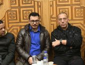 مصطفى شعبان وعمرو يوسف وشيرى عادل يشاركون فى عزاء والد مى عمر.. صور 