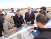 محافظ دمياط يجرى جولة صباحية استهلها بتفقد مشروع تطوير مدخل المحافظة بشطا