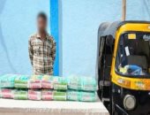 كاميرات المراقبة تفضح لص الفجر.. كواليس سرقة بضائع محل تجاري بسوهاج