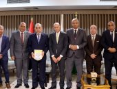 محافظ الإسماعيلية يستقبل اللجنة المعينة لإدارة النادي الإسماعيلي