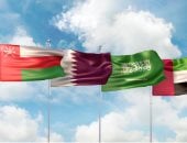 دول الخليج تتصدى للصواريخ والمسيرات الإيرانية.. تُطمئن مواطنيها: جاهزون لحماية أرضنا والمخزون السلعى آمن.. استهداف مطار الكويت بمسيرة ووقوع إصابات.. الإمارات تعلن تصديها لهجمات جديدة وقوع شظايا في أبو ظبى ودبى