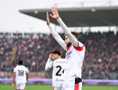 ميلان يهزم كريمونيزي بثنائية متأخرة فى الدوري الإيطالي