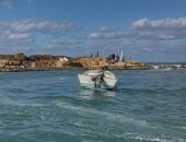 «جنة البحر» جزيرة ميامى بالإسكندرية ساحل خلاب وآثار رومانية غارقة.. صور