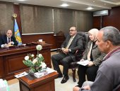 محافظ الغربية يفتح أبواب مكتبه لحل الشكاوى والوقوف على مطالب الأهالى