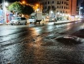 أمطار تضرب الإسكندرية وطقس شديد البرودة.. صور وفيديو