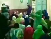 حرب شباشب فى صلاة التراويح.. غضب واستياء بسبب تداول فيديو لخناقة سيدات بالمسجد