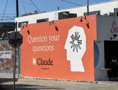 claude يتصدر قائمة التطبيقات المجانية بمتجر تطبيقات أبل رغم الخلاف مع البنتاجون