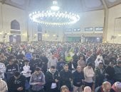 أيام المغفرة.. المئات بصلاة التراويح من مسجد الحسين فى بورسعيد.. فيديو وصور