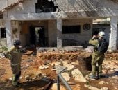 صواريخ إيران تدمر مبانى وسيارات وتصيب 8 إسرائيليين وسط تل أبيب.. صور