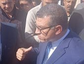 محافظ قنا لرئيس مدينة قفط: تطهير الترع يتشال أول بأول علشان القمامة