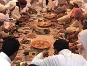 تعرف على أشهر أكلات بدو مطروح فى رمضان.. يتناولون 3 وجبات "الضحوية" الوجبة الرئيسية بعد التراويح.. لحم الضأن البرقى سيد الموائد.. الكسكاس والشربة المغربى والبقينة أشهر الأطعمة.. والشاى الزردة مع الوجبات.. صور