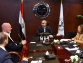 الهيئة العامة للاستثمار وبنك HSBC يبحثان خطط الترويج الخارجى للاستثمار فى مصر