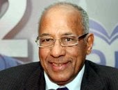 وصول جثمان الدكتور أحمد درويش إلى مسجد مصطفى محمود لصلاة الجنازة