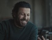 على أنغام طاير يا هوى لـ محمد رشدي.. سلمى تطمئن على ناصر ويونس في صحاب الأرض 