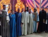 توزيع القطايف والمشروبات.. السهرات الرمضانية بأسوان عادة متوارثة.. فيديو وصور