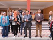 محافظ دمياط يتفقد الأعمال الجارية بمدرسة الشعراء الجديدة للتعليم الأساسى