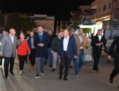 محافظ جنوب سيناء يجرى جولة موسعة بشارع المنشية فى مدينة الطور